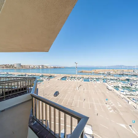 Apartment Beautiful Renovated With Views *