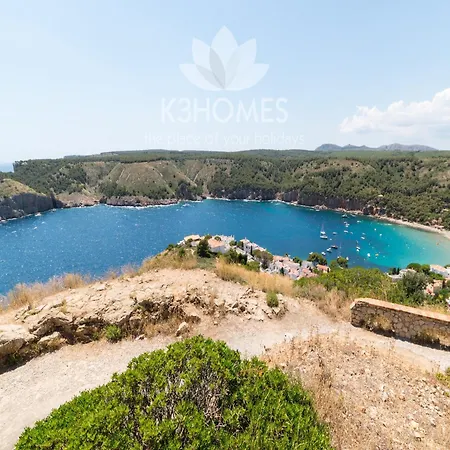 Beautiful Renovated With Views