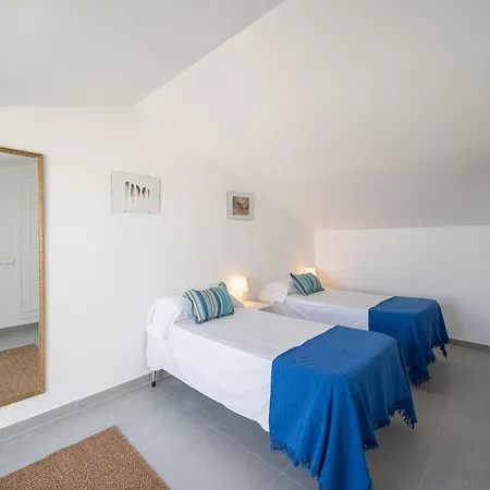 Beautiful Renovated With Views Apartment L'Escala